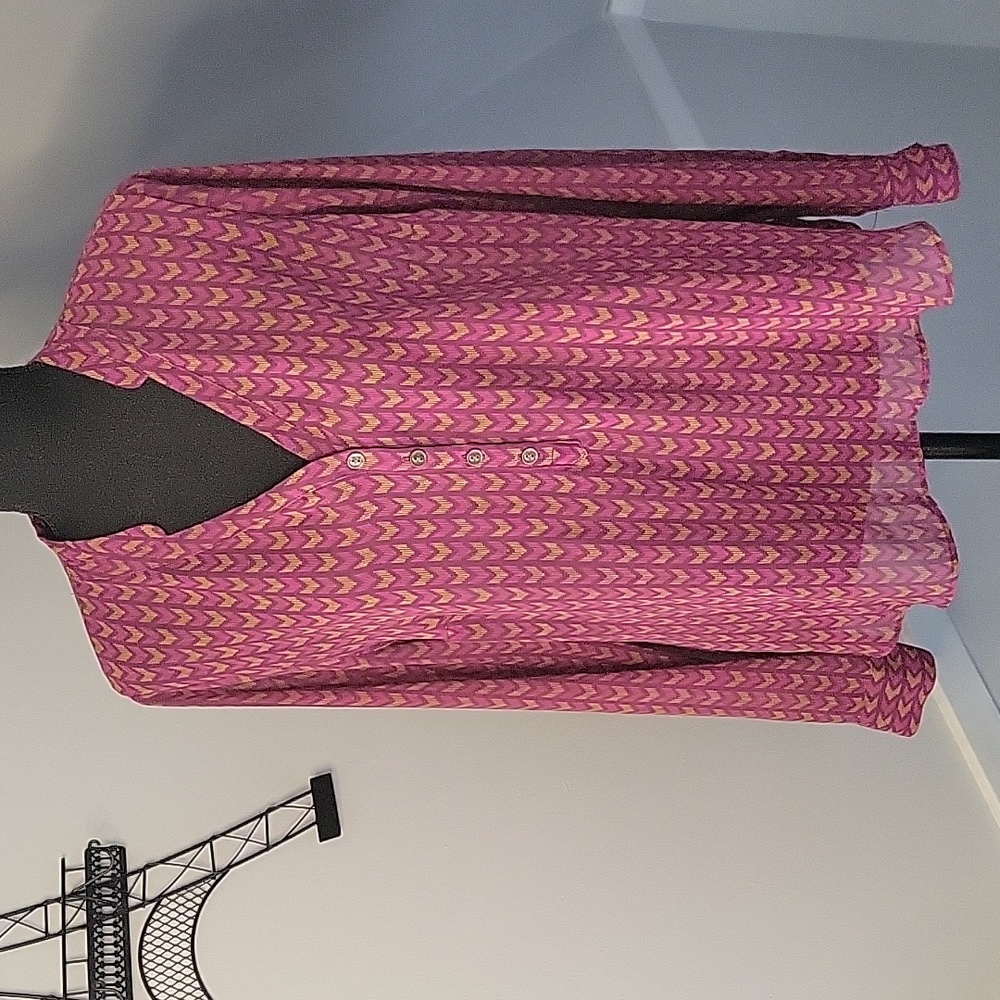 ANA L/S or 3/4 SLEEVE EUC  BLOUSE SEAMED AT THE BUST LINE